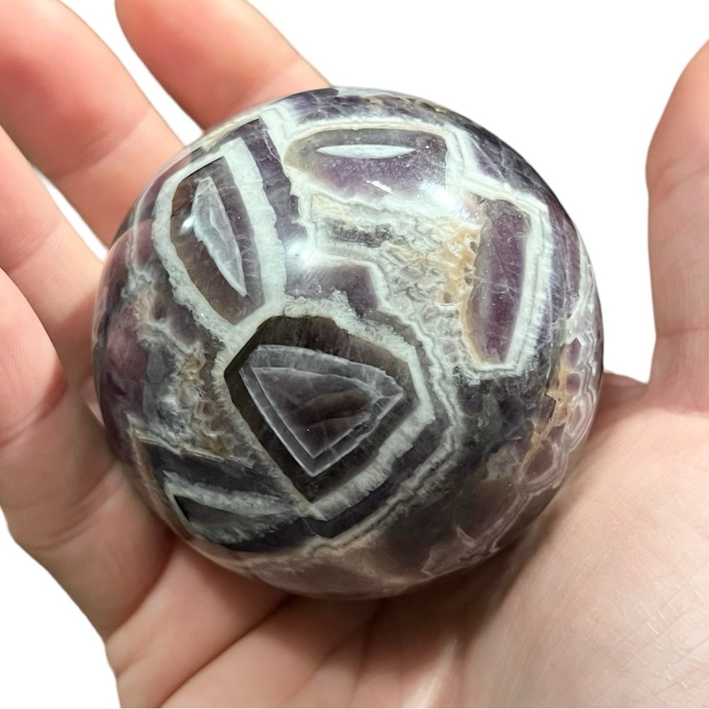 Amethyst sphere - Picture 8 of 9